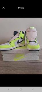 Air jordan one retro high volt/black sail maat 44,5, Ophalen, Nieuw, Schoenen