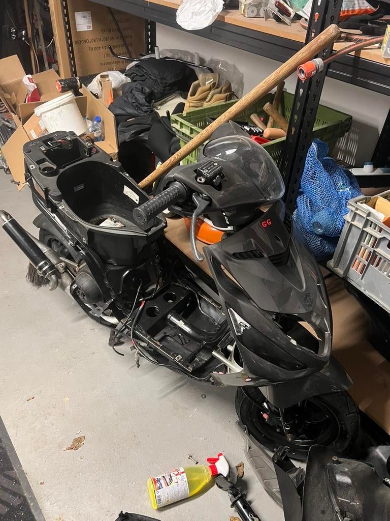 Zip 70cc zonder 123, Fietsen en Brommers, Scooters | Piaggio, Gebruikt, Zip, Tweetakt, Ophalen