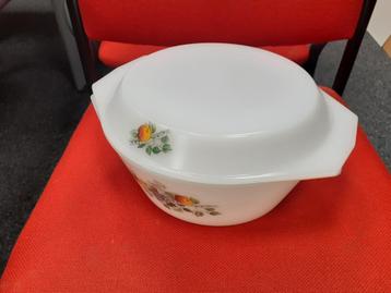 Gave arcopal schaal doorsnee 28 cm WD-022  beschikbaar voor biedingen