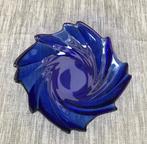 Kobalt blauw (bonbon) schaaltje van glas, Leerdam?, Ophalen of Verzenden, Zo goed als nieuw, Rond, Glas