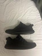 Yeezy Pirate black 44, Ophalen of Verzenden, Yeezy, Zwart