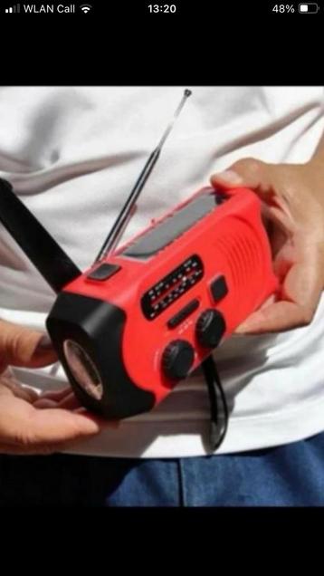 All-in Solar Noodradio / Powerbank / Zaklamp - Afintek - NW beschikbaar voor biedingen