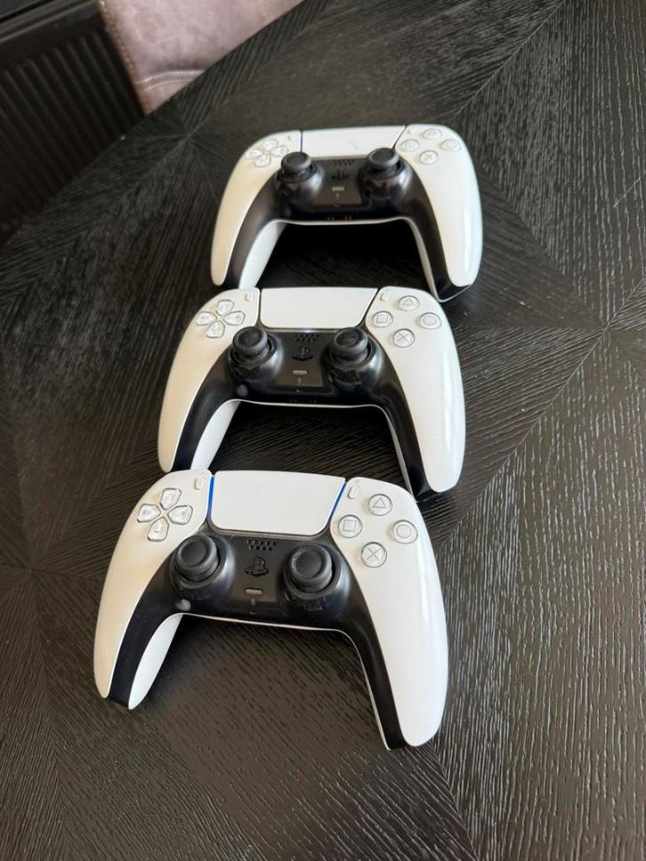 3x PlayStation 5 DualSense controllers – wit, Spelcomputers en Games, Spelcomputers | Sony PlayStation 5, Gebruikt, Ophalen of Verzenden
