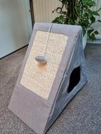 Kattenhuisje met krabgedeelte en speeltje, Ophalen of Verzenden, Zo goed als nieuw