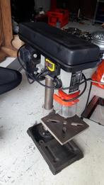Goed werkende kolom boormachine. Inclusief boorsleutel., Ophalen, Zo goed als nieuw, 600 watt of meer, Boormachine