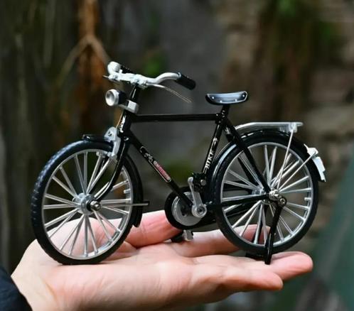 Miniatuur fiets met echt werkende trappers, Huis en Inrichting, Woonaccessoires | Overige, Nieuw, Ophalen of Verzenden