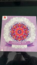 Mandala kleurboek, Hobby en Vrije tijd, Tekenen, Ophalen of Verzenden, Zo goed als nieuw