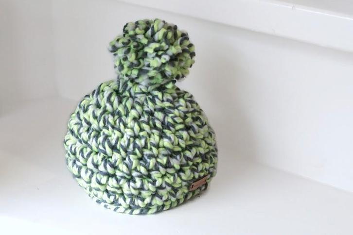 Gehaakte groen-wit-gele muts voor baby, Kinderen en Baby's, Babykleding | Mutsen, Sjaals en Wanten, Nieuw, Muts, Jongetje of Meisje