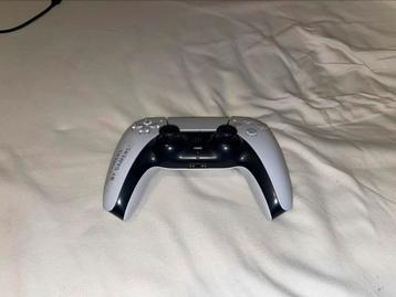 PS5 dualsense controller beschikbaar voor biedingen