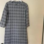 Dames/ meisjes jurken, Ophalen, Zo goed als nieuw, Onder de knie