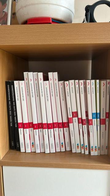 Examenbundels VWO NT/NG beschikbaar voor biedingen