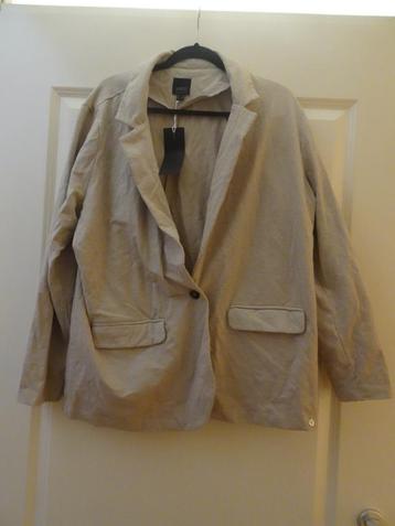 Yesta Blazer beige maat 2 - 50 beschikbaar voor biedingen