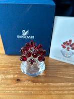 Swarovski vaasje met rode rozen, Ophalen of Verzenden, Zo goed als nieuw, Figuurtje