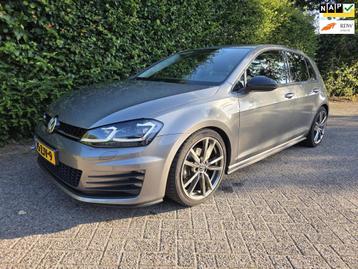 Volkswagen Golf 1.2 TSI Highline beschikbaar voor biedingen