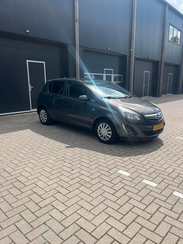 Opel Corsa 1.4 16V 5D 2014 Grijs beschikbaar voor biedingen