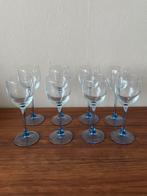 Set van 8 vintage Luminarc wijnglazen azur blauwe voet retro, Ophalen of Verzenden, Zo goed als nieuw, Overige typen
