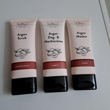 (i) Holland & Barrett / De Tuinen set NIEUW beschikbaar voor biedingen