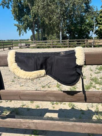 Br opvulbaar bontje beschikbaar voor biedingen