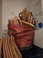 +-25 houten kledinghangers IKEA, Ophalen, Zo goed als nieuw, Hout, Volwassenen