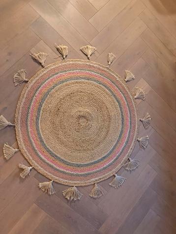 Rond vloerkleed, diameter 120cm beschikbaar voor biedingen