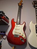 Fernandes Stratocaster Candy Apple Red Vintage, Muziek en Instrumenten, Ophalen, Zo goed als nieuw, Solid body, Overige merken