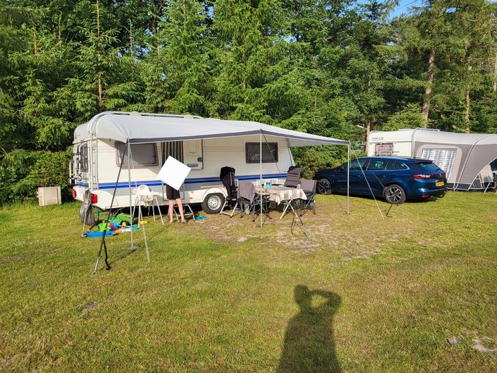 Hobby 560 2005 Mover, voortent, luifel, Caravans en Kamperen, Caravans, Particulier, tot en met 5, 1000 - 1250 kg, Rondzit, Hobby