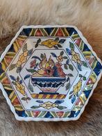 Makkum aardewerk zeshoekig bordjes, Antiek en Kunst, Ophalen of Verzenden