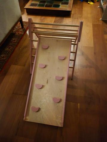 Mama loes kllimrek met glijbaan en klimplank beschikbaar voor biedingen