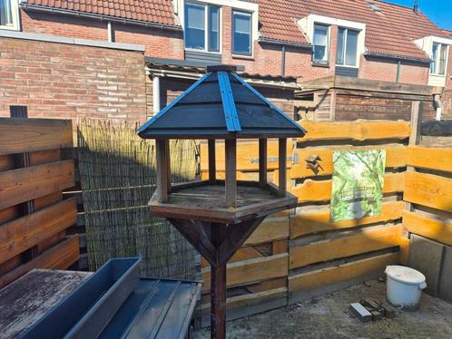 Voederhuis op hardhoutpaal, Tuin en Terras, Vogelhuisjes en Vogelbaden, Zo goed als nieuw, Ophalen of Verzenden