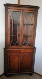 Engelse hoek- vitrinekast met verlichting, Huis en Inrichting, Kasten | Vitrinekasten, Ophalen, Met plank(en), Gebruikt, 50 tot 100 cm