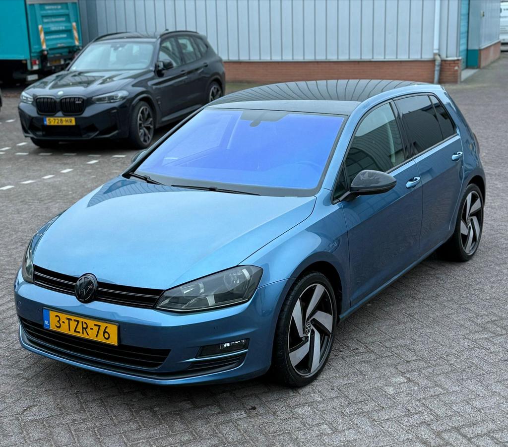 Volkswagen Golf 5D | 2014 | Nette Staat, Voorwielaandrijving, 4 cilinders, Blauw, 610 kg