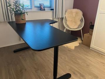 Ikea hoekbureau zwart 49,- - afbeelding 1