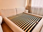 Westwing LENNON 2-persoons bed met hoofdbord – 200x200 cm, Huis en Inrichting, Slaapkamer | Bedden, Ophalen, Tweepersoons, Zo goed als nieuw