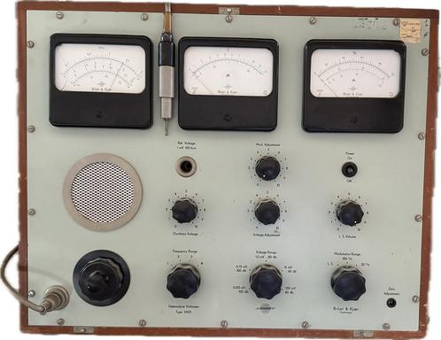 Brüel & Kjær Heterodyne Voltmeter type 2005, Doe-het-zelf en Verbouw, Meetapparatuur, Gebruikt, Ophalen of Verzenden