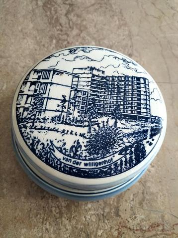 Delfts Blauw handgeschilderd bonbon doosje  beschikbaar voor biedingen