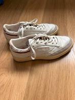 Reebok the Revenge gympen club C, Ophalen of Verzenden, Zo goed als nieuw, Wit, Sneakers of Gympen