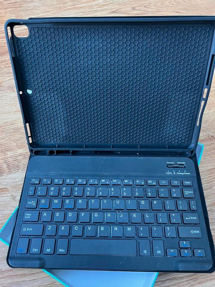 Draadloos Toetsenbord met/zonder tablethoes, Computers en Software, Toetsenborden, Zo goed als nieuw, Qwerty, Draadloos, Ophalen of Verzenden