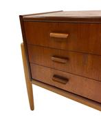 Vintage Arne Wahl Iversen Deens Design kastje dressoir, Antiek en Kunst, Antiek | Meubels | Kasten, Ophalen