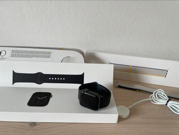 Apple Watch SE 40mm space gray black sport band met GPS