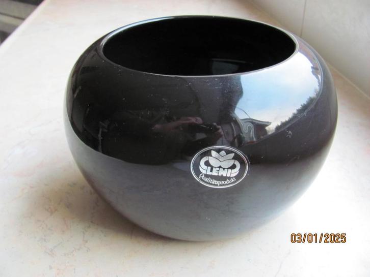 NIEUWSTAAT zwarte GROTE ronde POT vaas LENI kom ø 22 x 15, Huis en Inrichting, Woonaccessoires | Vazen, Zo goed als nieuw, Zwart