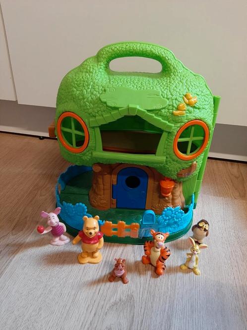 Winnie de Poeh huis met poppetjes, Verzamelen, Disney, Ophalen of Verzenden