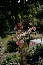 Welkomsbord/Versieringsbord met bloemen, Hobby en Vrije tijd, Feestartikelen, Ophalen, Zo goed als nieuw, Versiering, Geboorte of Huwelijk