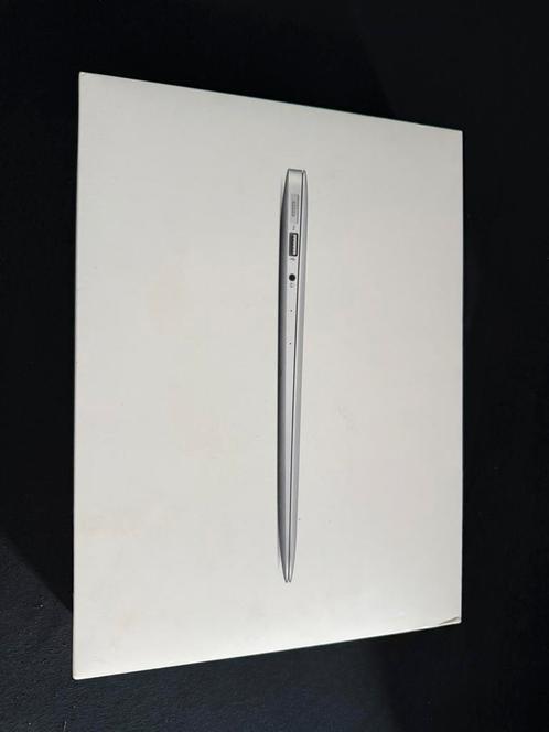 Macbook air 15inch, Computers en Software, Apple Macbooks, Zo goed als nieuw, 13 inch, Minder dan 2 Ghz, Ophalen of Verzenden