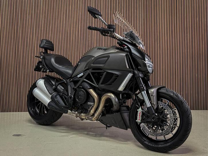 Ducati DIAVEL 1200 - 2013 - koffers, Motoren, Motoren | Ducati, Bedrijf, Toermotor, meer dan 35 kW, Motorrijbewijs A, Ophalen