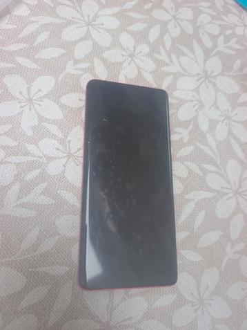 Motorola Edge 40 Neo Nieuwe display met rode frame beschikbaar voor biedingen