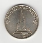 Munt / Penning DDR (Oost-Duitsland) - Fahnenmonument, Ophalen of Verzenden, Overige materialen, Buitenland