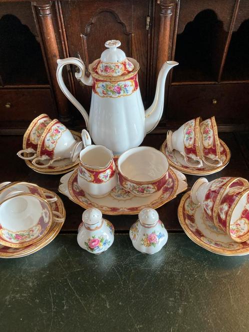 Royal Albert servies Lady Hamilton, Huis en Inrichting, Keuken | Servies, Zo goed als nieuw, Overige typen, Overige stijlen, Porselein