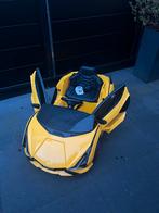 Knalgele elektrische kinderauto, Ophalen, Zo goed als nieuw