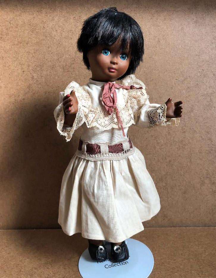 Vintage Bruine Pop 34 cm 1950 Ratti ??, Verzamelen, Poppen, Gebruikt, Pop, Ophalen of Verzenden