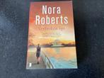 Nora Roberts - Verbroken lijn, Ophalen of Verzenden, Zo goed als nieuw, Nederland, Nora Roberts